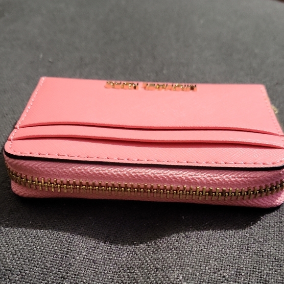 Michael Kors Coral Card Holder - Picture 4 of 6